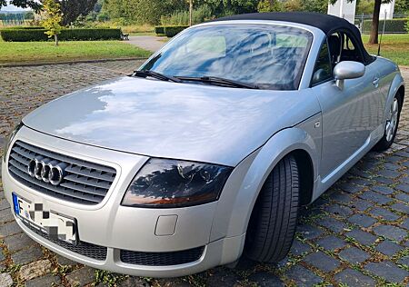 Audi TT Roadster 1.8T 180PS Cabrio TÜV neu Bose Xenon