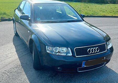 Audi A4 1.6 -