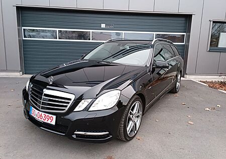 Mercedes-Benz E 300 AVENTGARDE 4X4 T BlueEFFICIENCY 12Monate G