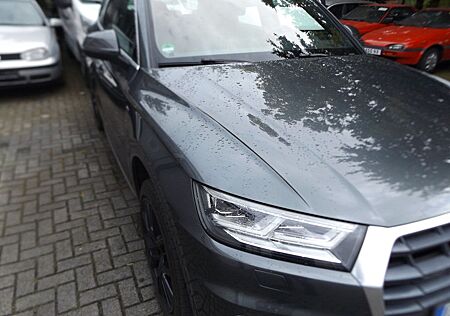 Audi Q5 quattro sport