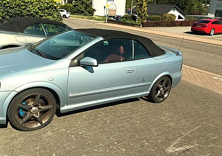 Opel Astra Cabrio 2.2 -