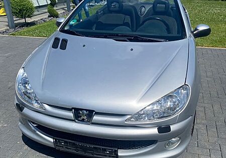 Peugeot 206 CC JBL Top gepflegt!