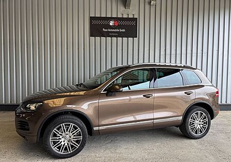 VW Touareg Volkswagen V6 3.0 TDI Panorama / Leder / Stand-Hz