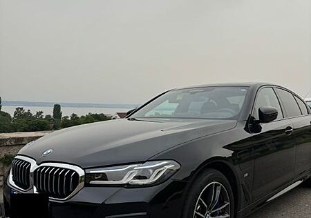 BMW 545e xDrive -