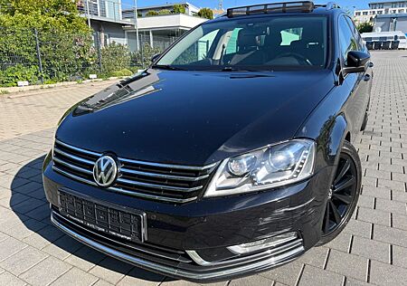 VW Passat Variant Volkswagen Passat Var Highline 4Motion PANO*NAVI*LEDER*XEN