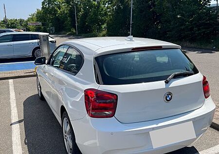 BMW 116i Tüv neu, Pdc, Klima, 6 Gang, 8fach bereift