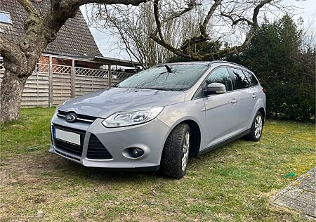 Ford Focus Top gepflegt Neu Tüv
