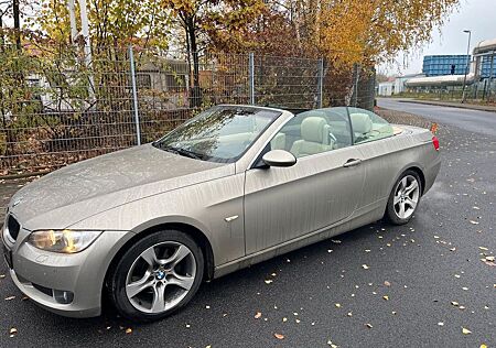 BMW 320i Cabrio, M - Paket, Xenon, Navi