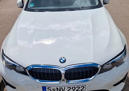 BMW 320 gebraucht kaufen BMW 320d Touring Automatik - Advantage Modell, 2020