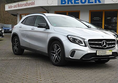 Mercedes-Benz GLA 250 4Matic Automatik Navi LED Klimaautomatik