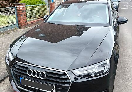 Audi A4 40 TDI S tronic Avant -