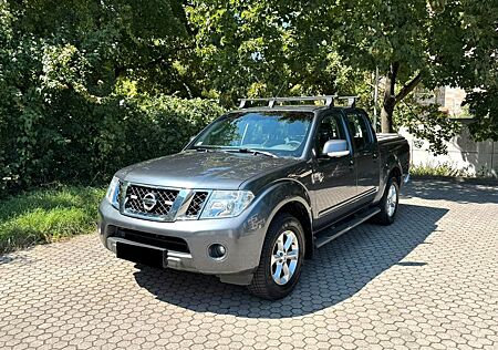 Nissan Navara Double Cab SE 4X4 Top Zustand Automatik