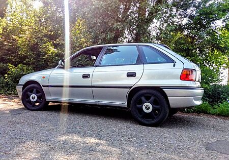 Opel Astra F CC Liebhaberfahrzeug