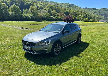 Volvo V60 CC V60 Cross Country T5 AWD Geartronic Pro Pro