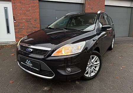 Ford Focus Turnier Ghia AHK TÜV PDC KLIMA