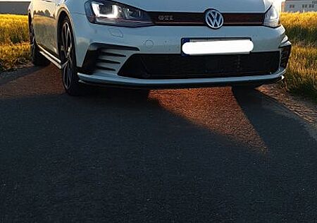 VW Golf Volkswagen 2.0 TSI DSG BMT GTI Clubsport GTI Clubsport