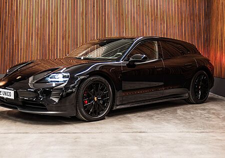 Porsche Taycan GTS Sport Turismo 5d