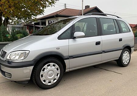 Opel Zafira 1.8 16V Elegance, 7 Sitzplätze