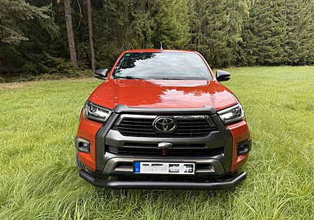 Toyota Hilux 4x4 Double Cab Autm. Invincib SONDERMODELL