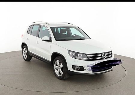 VW Tiguan Volkswagen 2.0 TDI Lounge Sport & Style 4Motion BlueMotion