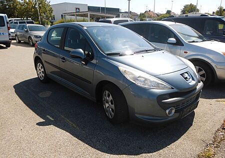 Peugeot 207 , 5-türig, Klima, Radio, ZV