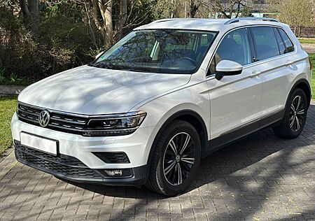 VW Tiguan Volkswagen SOUND 1.4 TSI ACT OPF - LED*StdHzg*. . .
