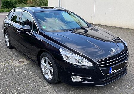 Peugeot 508 SW Active 155 THP Bi-Xenon,Pano,Navi
