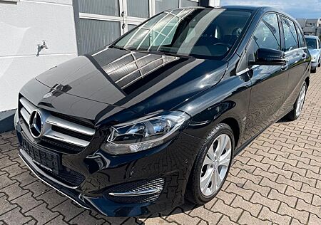Mercedes-Benz B 180 NAVI/SHZ/AHK/PARKSENSOREN/GARANTIE