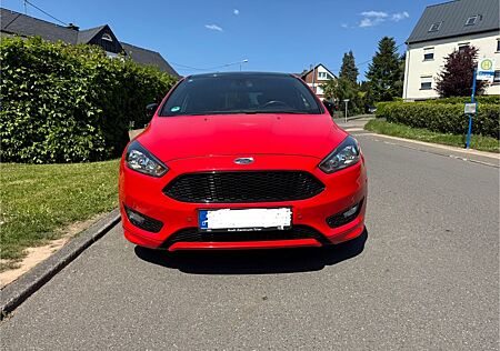 Ford Focus 1,0 EcoBoost 92kW ST-Line Red ST-Line Red