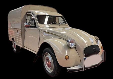Citroën 2 CV AK 400 Geschlossener Kasten