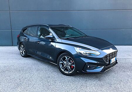 Ford Focus ST-Line X 1,0 EcoBoost Hybrid 155cv Turnie