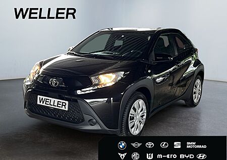 Toyota Aygo (X) 1,0 l, 72 PS CVT Cupe, 5-türig BUSINESS E