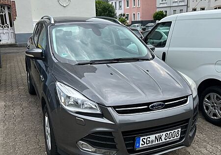 Ford Kuga 2,0 TDCi 4x4 Titanium