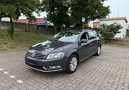 VW Passat Variant Volkswagen Comfortline/Automatik/B-Xenon/Ahk
