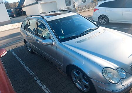 Mercedes-Benz C 320 V6 Automatik Kombi Sehr Gepflegt