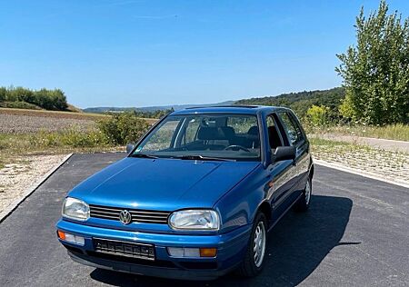 VW Golf Volkswagen 1.4 Standard