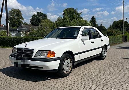 Mercedes-Benz C 180 CLASSIC w202 Automatik