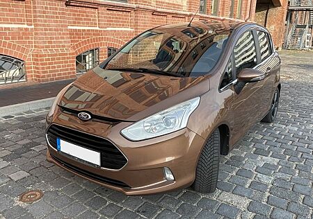 Ford B-Max 1,0 EcoBoost 74kW S/S Titanium