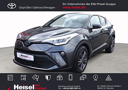 Toyota C-HR Hybrid Team D