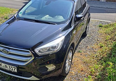 Ford Kuga 1,5 EcoBoost 4x4 129kW COOL & CONN.