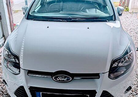Ford Focus 2,0TDCi 120kW DPF Titanium Turnier Tit...
