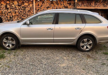 Skoda Superb 2.0 TDI DSG 4x4 Ambition Combi Ambition