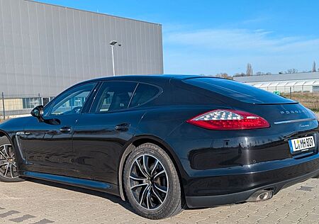 Porsche Panamera 3.0 Diesel sehr gepflegt