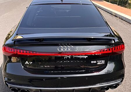 Audi A7 55 TFSI S tronic quattro -