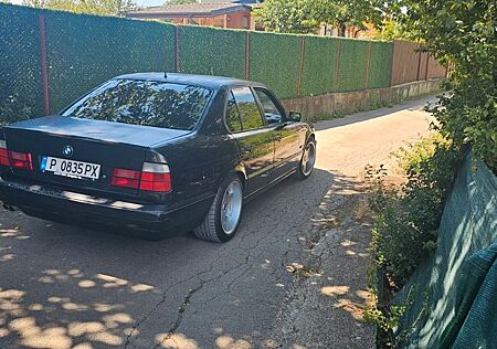 BMW 525i