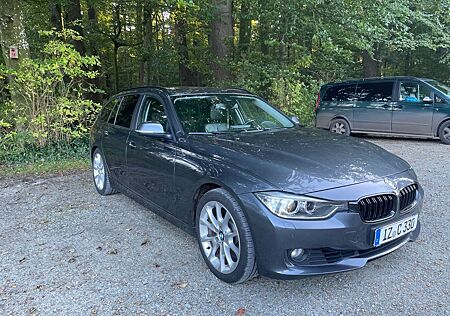 BMW 330d Touring Automatik - Xenon - Leder