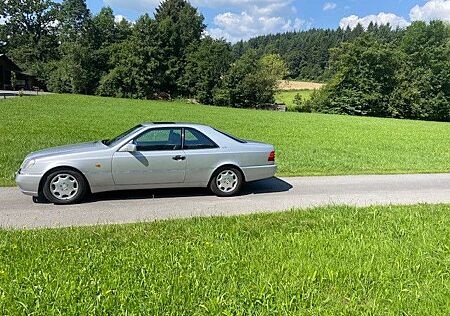 Mercedes-Benz 600 SEC V12