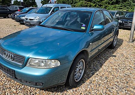 Audi A4 2.4 Benzin/LPG Gas