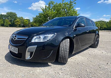 Opel Insignia Sports Tourer OPC 2.8 V6 Turbo 4x4