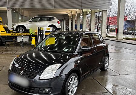 Suzuki Swift 1.3 Black and White